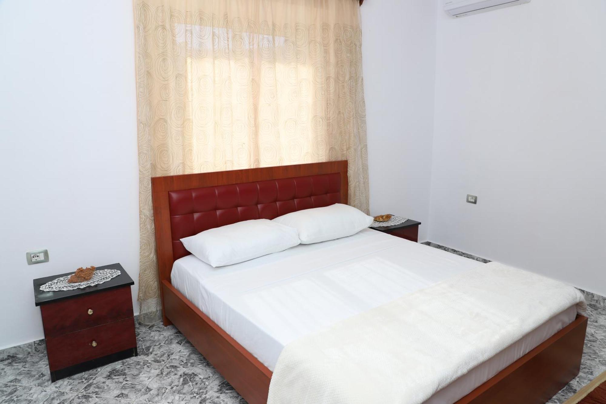 Villa Xherimeja Family Oasis Берат Стая снимка