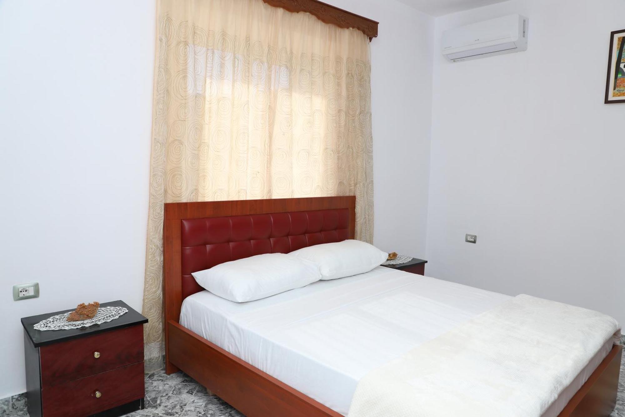 Villa Xherimeja Family Oasis Берат Стая снимка
